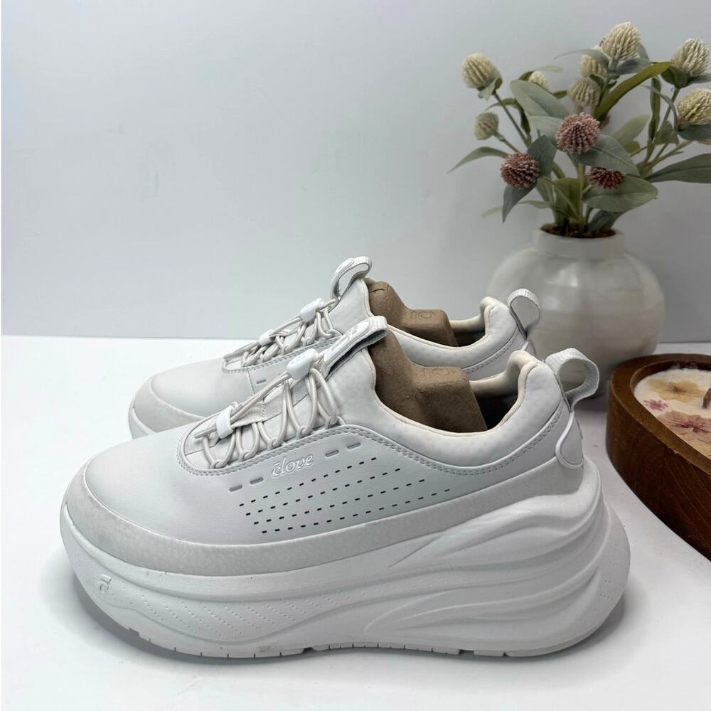 Clove Forte 2 Nursing Sneaker Healthcare Brilliant White Women 7.5 Tried On